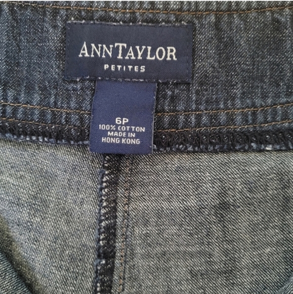 Ann Taylor Denim Skort, Size 6P | Front Panel Skort - Picture 6 of 9